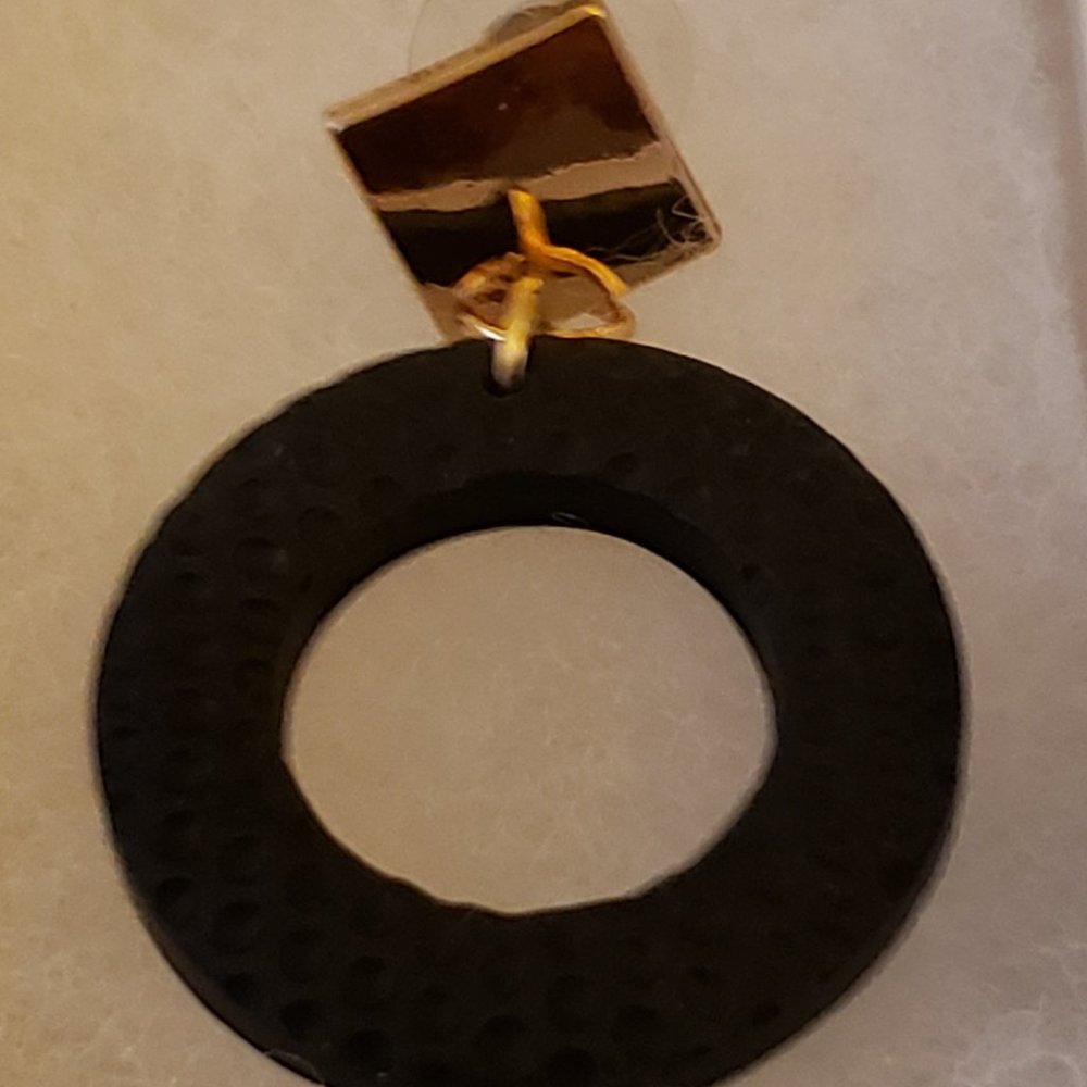 Earring Non Looped - Picture 3 of 13